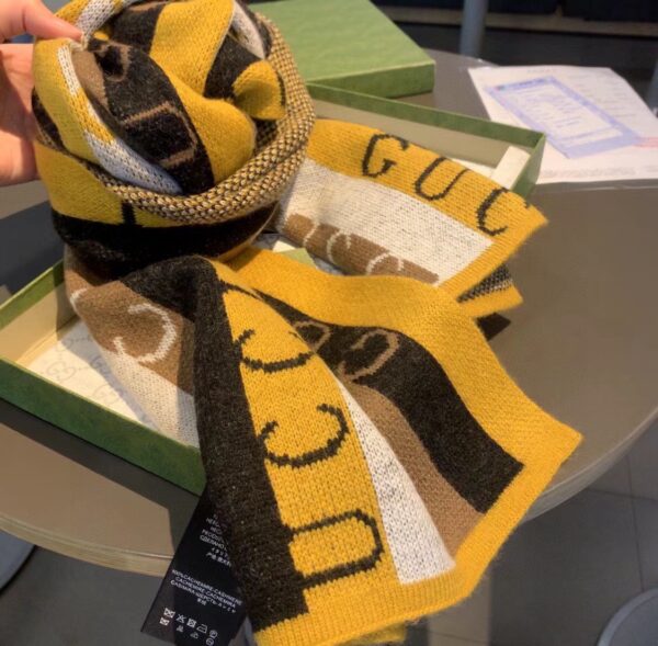 Gucci Wool Multicolor Line in Grey and Yellow Scarf 150cm/71in