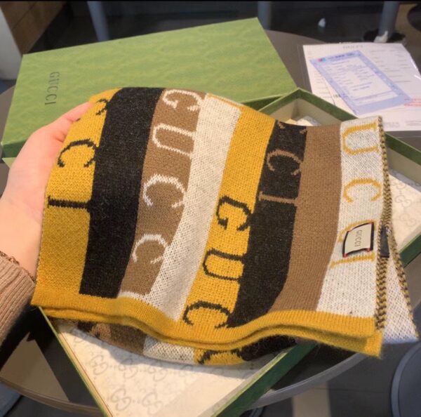 Gucci Wool Multicolor Line in Grey and Yellow Scarf 150cm/71in
