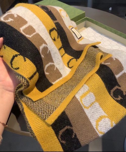 Gucci Wool Multicolor Line in Grey and Yellow Scarf 150cm/71in 