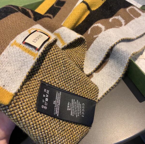 Gucci Wool Multicolor Line in Grey and Yellow Scarf 150cm/71in