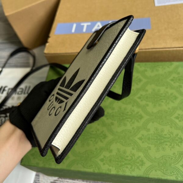 1:1 Replica Gucci x Adidas Phone Case White For Women, Women's Bags 7.3in/18cm GG‎