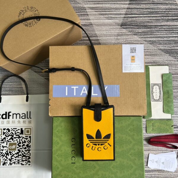 1:1 Replica Gucci x Adidas Phone Case Yellow For Women, Women's Bags 7.3in/18cm GG‎