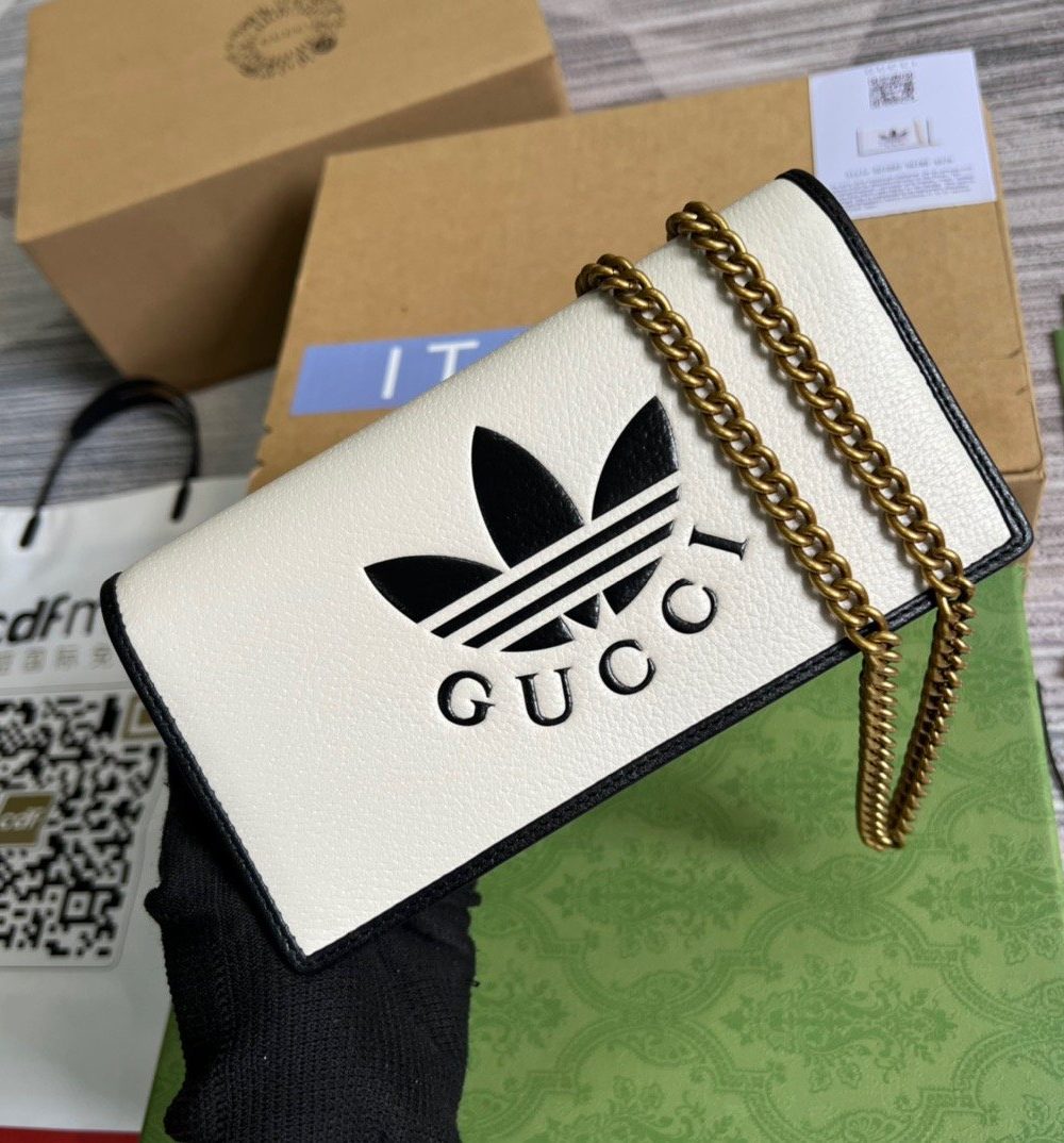 1:1 Replica Gucci x Adidas Wallet With Chain White For Women, Women's Bags 7.5in/19cm GG 621892 UZ3BG 8847