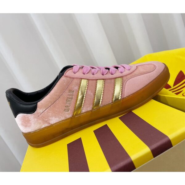 Gucci x Adidas Women's Gazelle Sneaker Pink Velvet For Women ‎707864 9STU0 5960