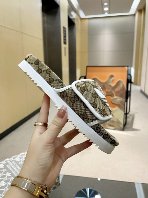 Gucci x Adidas Women's GG Platform Sandal Beige For Women GG