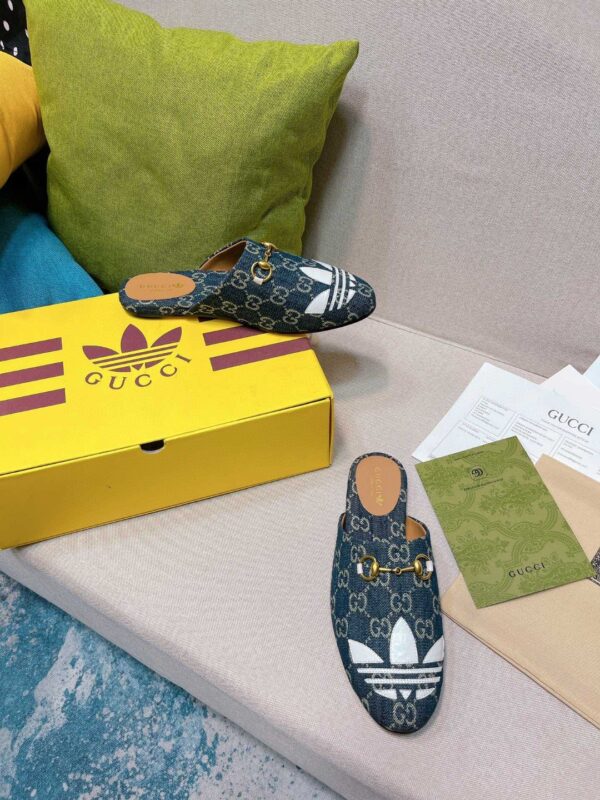 Gucci x Adidas Women's GG Trefoil Slipper Blue For Women GG