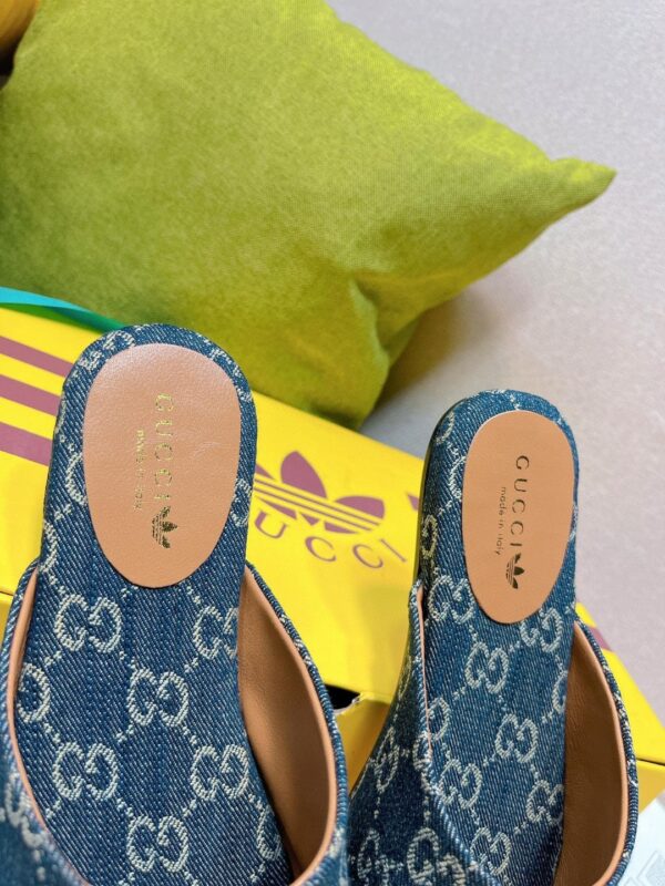 Gucci x Adidas Women's GG Trefoil Slipper Blue For Women GG
