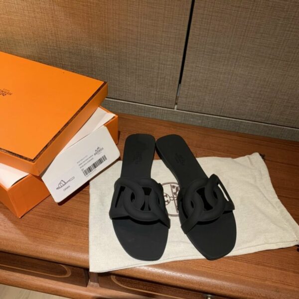 Hermes Aloha Sandal Black For Women, Women's Shoes H201157Z 02340