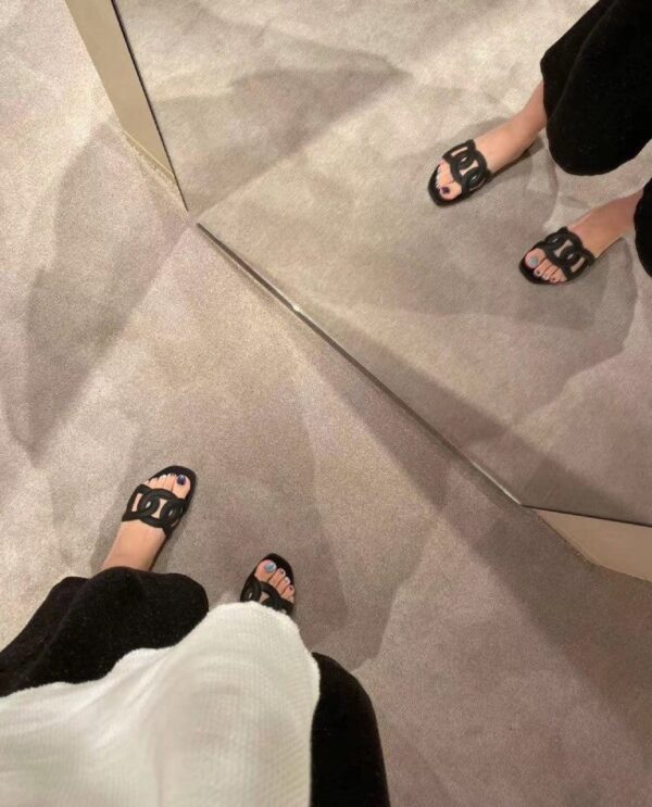 Hermes Aloha Sandal Black For Women, Women's Shoes H201157Z 02340
