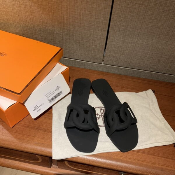 Hermes Aloha Sandal Black For Women, Women's Shoes H201157Z 02340
