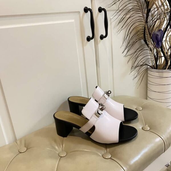 Hermes Candy Sandal White/Black For Women, Women's Shoes H211071Z
