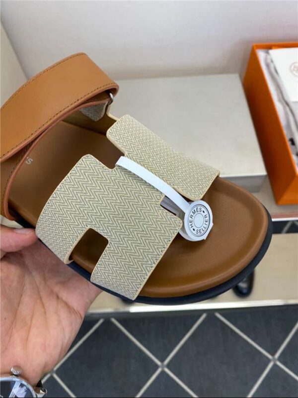Hermes Chypre Sandal Beige For Women