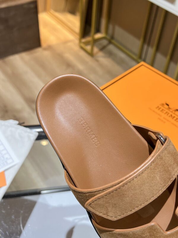 Hermes Chypre Sandal Brown For Women, Women's Shoes