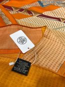 Hermes Clic-Clac Double Face Bouton D'or/Beige/Crème Clair Scarf 140cm/55in 