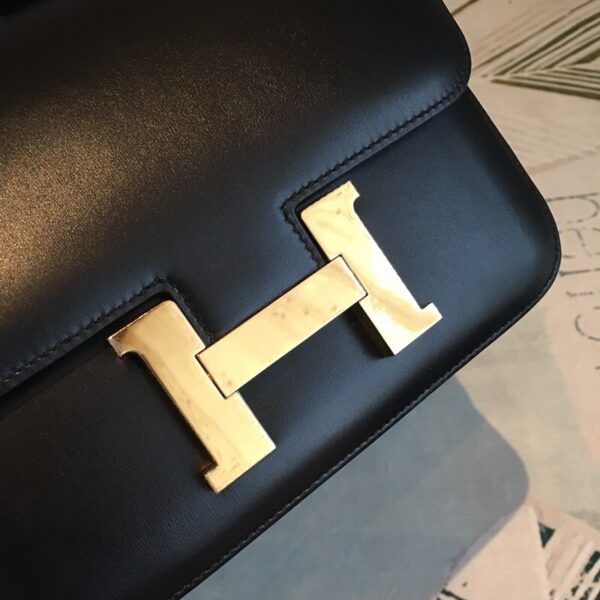 1:1 Replica Hermes Constance 24 Swift Black For Women Gold Toned Hardware, Women's Handbags, Shoulder Bags 9.5in/24cm