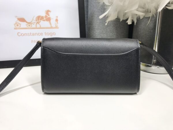 Hermes Constance Togo Long Wallet  21cm/8.3in Gold Toned Hardware For Women Black