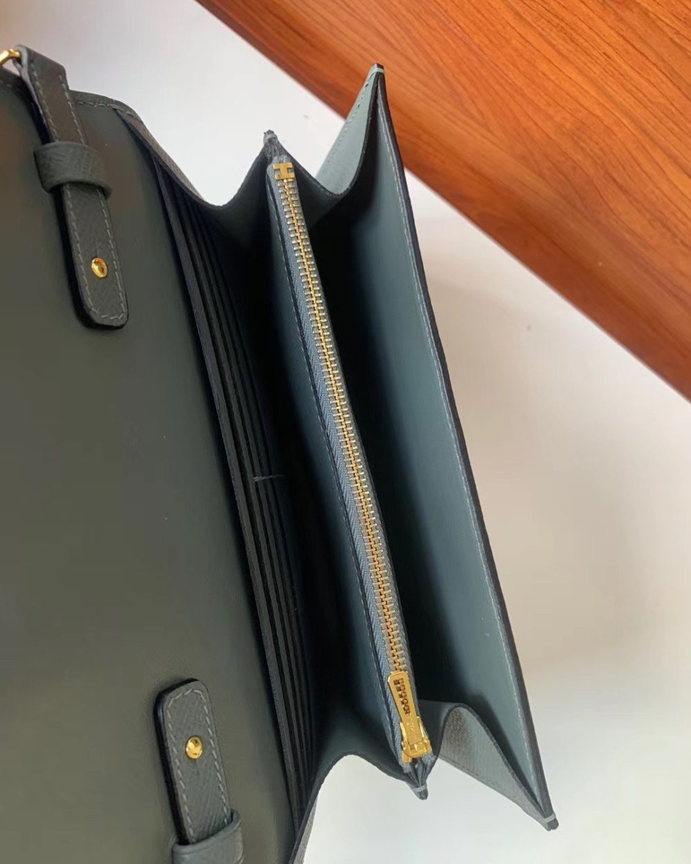 1:1 Replica Hermes Constance Togo Long Wallet 21cm/8.3in Gold Toned Hardware For Women Grey