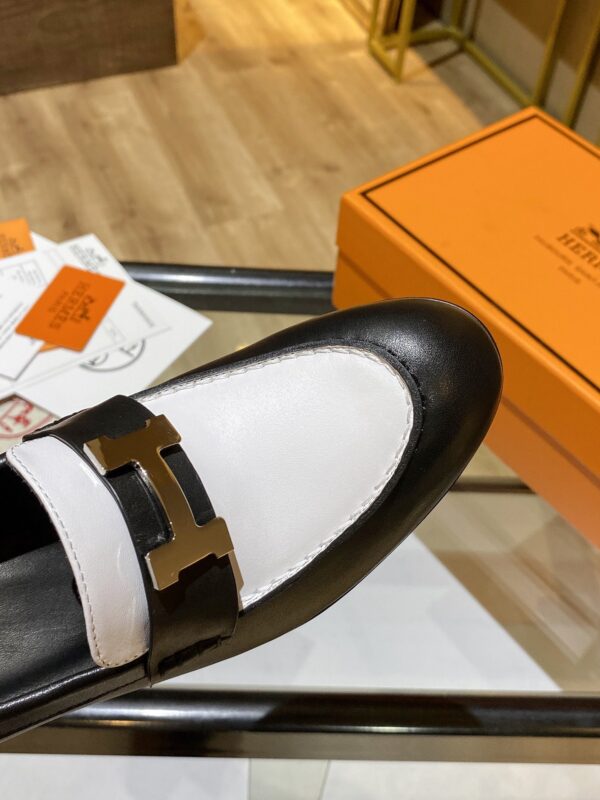 Hermes Dauphine 70 Loafer Black/White For Women, Women's Shoes H212092Z