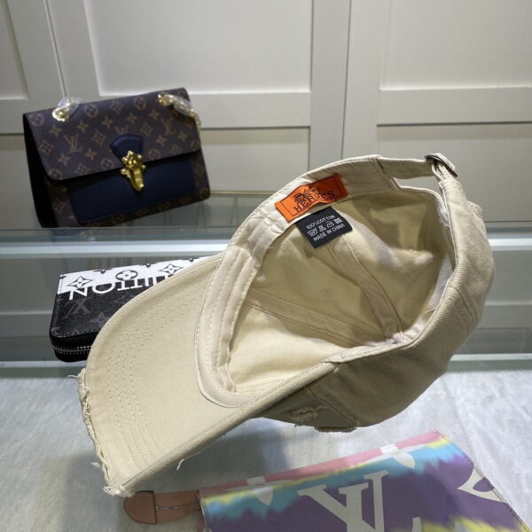 Hermes Davis H Primavera Cap Beige Hermes Cap