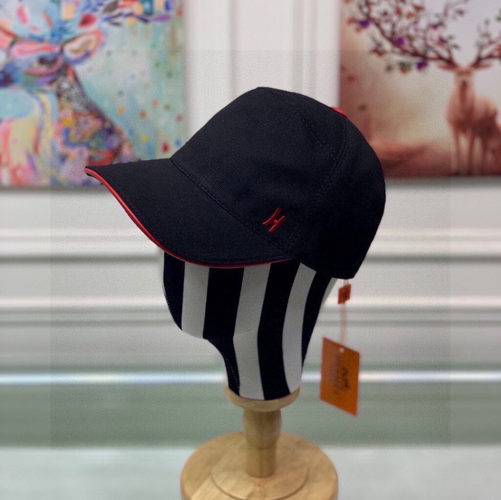 Hermes Davis H Primavera Cap Black Hermes Cap - Image 3