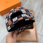Hermes Davis H Primavera Cap Caro White/Black Hermes Cap