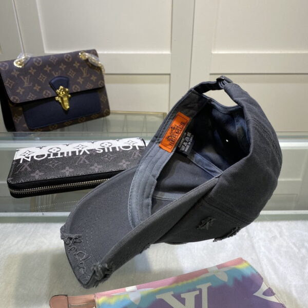 Hermes Davis H Primavera Cap Dark Grey Hermes Cap