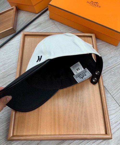 Hermes Davis H Primavera Cap White/Black Hermes Cap