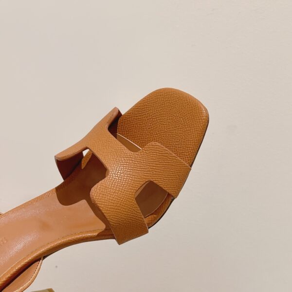 Hermes Ella Sandal Brown For Women 4.1in/10.5cm