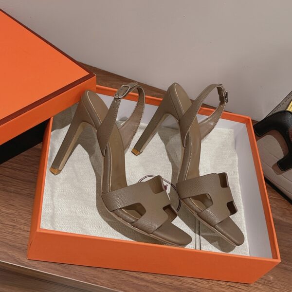 Hermes Ella Sandal Light Brown For Women 4.1in/10.5cm