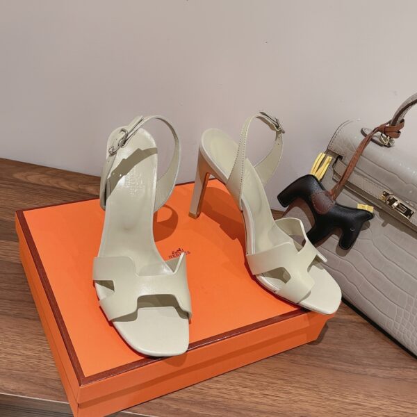 Hermes Ella Sandal White Grey For Women 4.1in/10.5cm