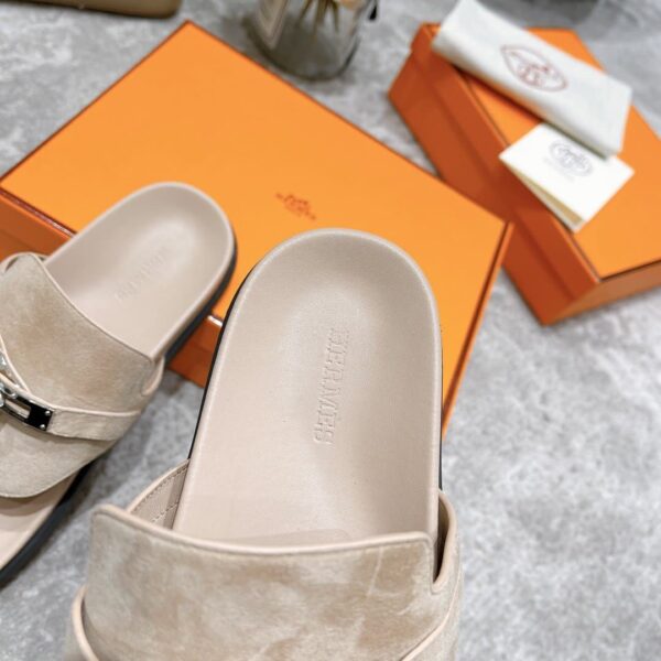 Hermes Empire Sandal Beige For Women, Women's Shoes H221075Z