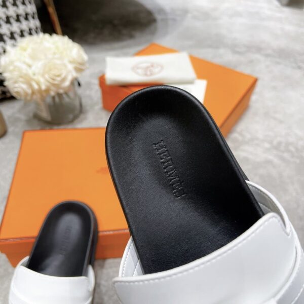 Hermes Empire Sandal White For Women, Women's Shoes H221074Z 90360