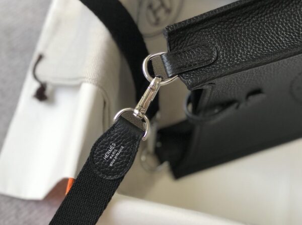 1:1 Replica Hermes Evelyne 16 Amazone Bag Black With Silver-Toned Hardware For Women, Women's Shoulder And Crossbody Bags 6.3in/16cm H069426CKAV