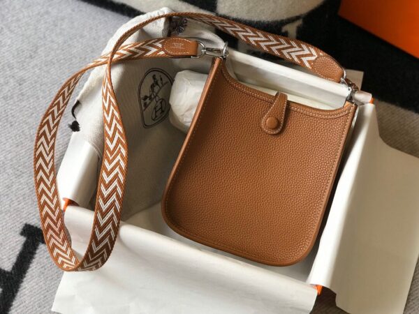 1:1 Replica Hermes Evelyne 16 Amazone Bag Brown With Silver-Toned Hardware For Women, Women's Shoulder And Crossbody Bags 6.3in/16cm