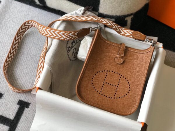 1:1 Replica Hermes Evelyne 16 Amazone Bag Brown With Silver-Toned Hardware For Women, Women's Shoulder And Crossbody Bags 6.3in/16cm