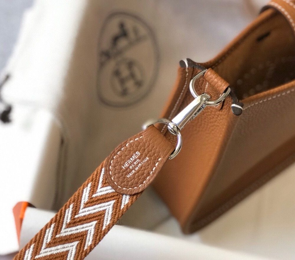 1:1 Replica Hermes Evelyne 16 Amazone Bag Brown With Silver-Toned Hardware For Women, Women's Shoulder And Crossbody Bags 6.3in/16cm