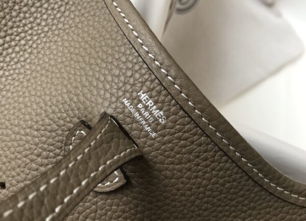 1:1 Replica Hermes Evelyne 16 Amazone Bag Etoupe With Silver-Toned Hardware For Women, Women's Shoulder And Crossbody Bags 6.3in/16cm H069426CKBF
