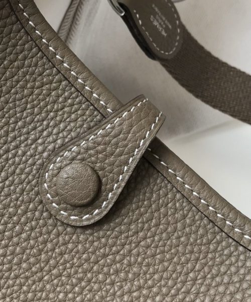 1:1 Replica Hermes Evelyne 16 Amazone Bag Etoupe With Silver-Toned Hardware For Women, Women's Shoulder And Crossbody Bags 6.3in/16cm H069426CKBF