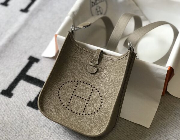 1:1 Replica Hermes Evelyne 16 Amazone Bag Greige With Silver-Toned Hardware For Women, Women's Shoulder And Crossbody Bags 6.3in/16cm