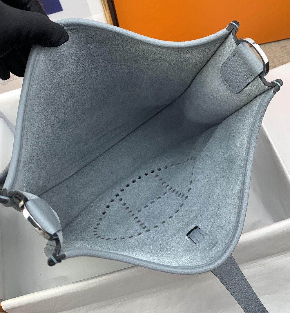 1:1 Replica Hermes Evelyne III 29 Bag Light Blue With Silver-Toned Hardware For Women, Women's Shoulder And Crossbody Bags 11.4in/29cm H056277CK18