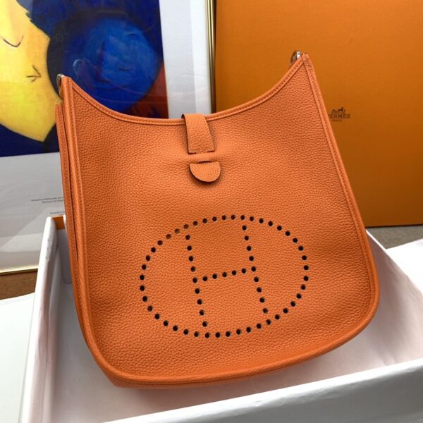 1:1 Replica Hermes Evelyne III 29 Bag Orange With Silver-Toned Hardware For Women, Women's Shoulder And Crossbody Bags 11.4in/29cm H056277CC9J