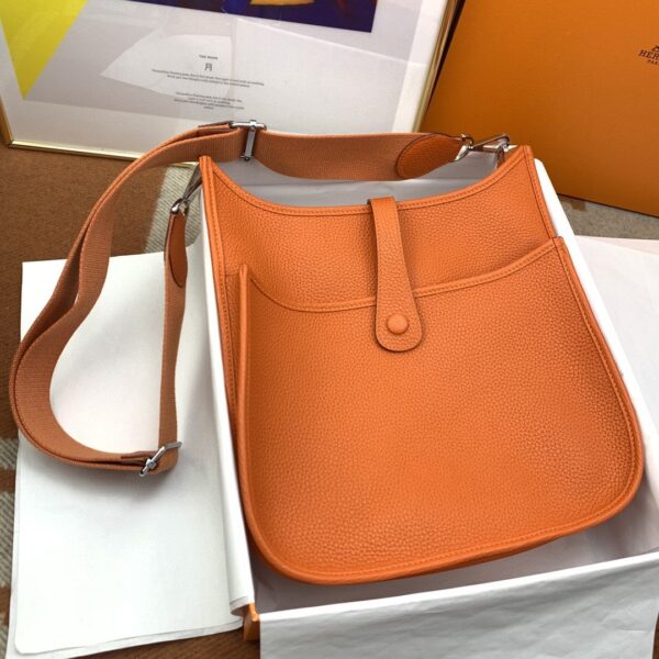 1:1 Replica Hermes Evelyne III 29 Bag Orange With Silver-Toned Hardware For Women, Women's Shoulder And Crossbody Bags 11.4in/29cm H056277CC9J