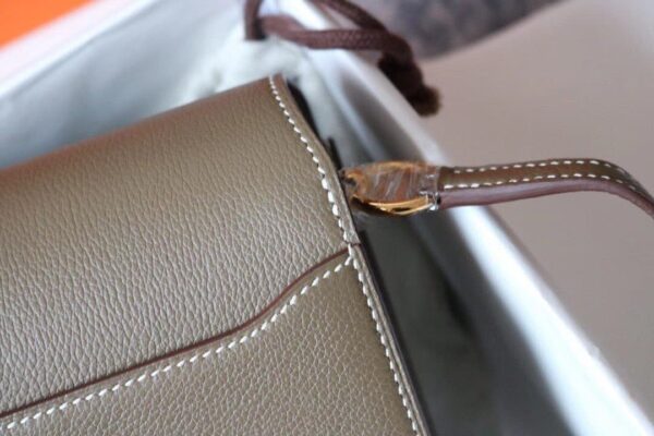 1:1 Replica Hermes Evercolor Sac Roulis 23 Grey Galet For Women, Women's Handbags, Shoulder Bags 9in/23cm