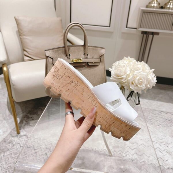 Hermes Eze 30 Sandal White For Women, Women's Shoes H221026Z 90380