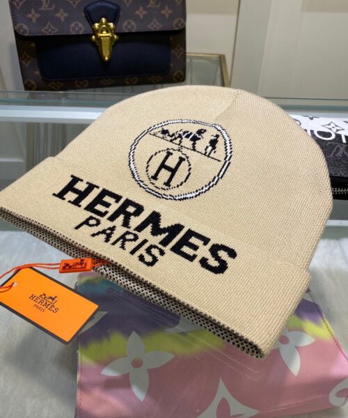 Hermes Frequence Beanie In Beige