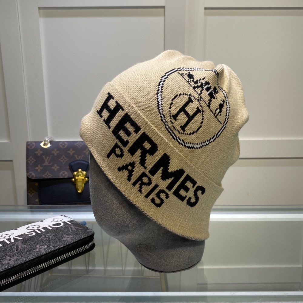 Hermes Frequence Beanie In Beige - Image 2