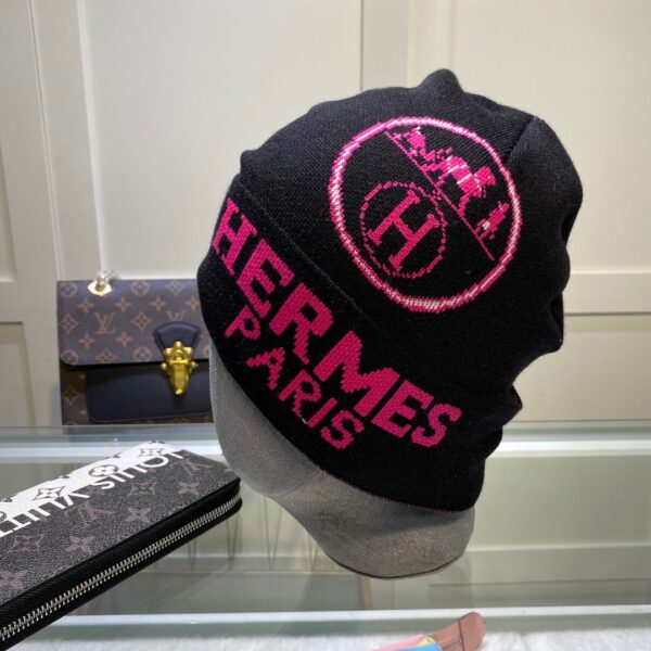 Hermes Frequence Beanie In Black