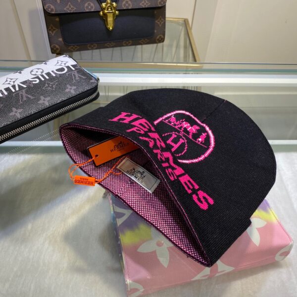 Hermes Frequence Beanie In Black