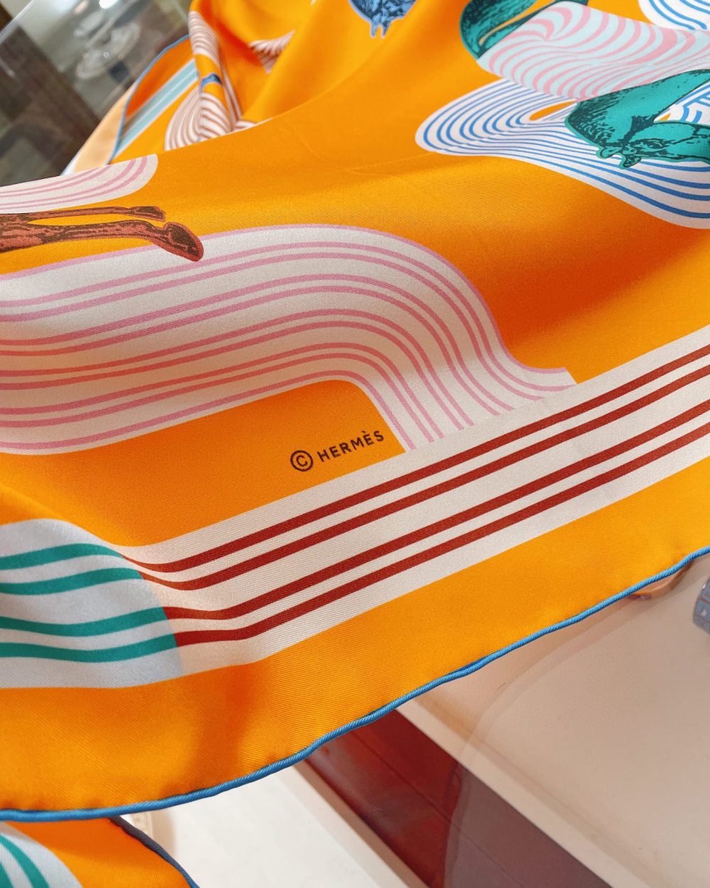 Hermes Garde-Robe Pop Detail Abricot/Rose/Bleu Square Scarf 90cm/35in H893888S 01