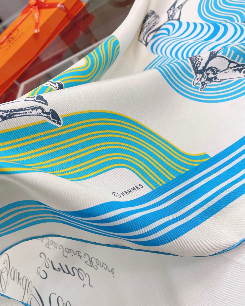 Hermes Garde-Robe Pop Detail Beige/Blue/Green Square Scarf 90cm/35in